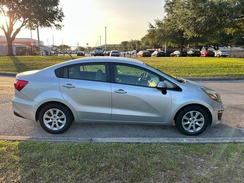 Used 2017 Kia Rio LX w/ Power Package FWD image 7