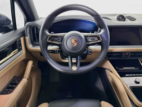 Certified 2026 Porsche Cayenne S AWD/4WD image 24