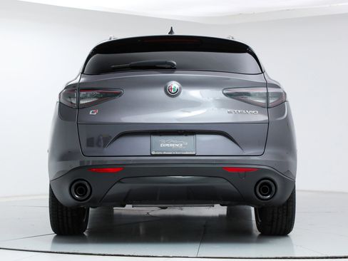 New 2025 Alfa Romeo Stelvio Sprint w/ Convenience Package image 3