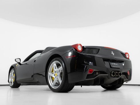 Used 2015 Ferrari 458 Spider RWD image 14