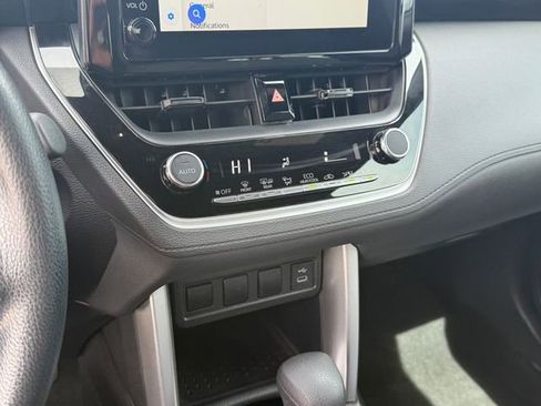 Used 2023 Toyota Corolla Cross S image 21