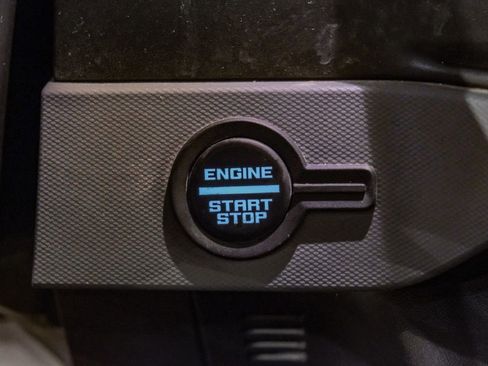 Used 2023 Ford Bronco Black Diamond image 21