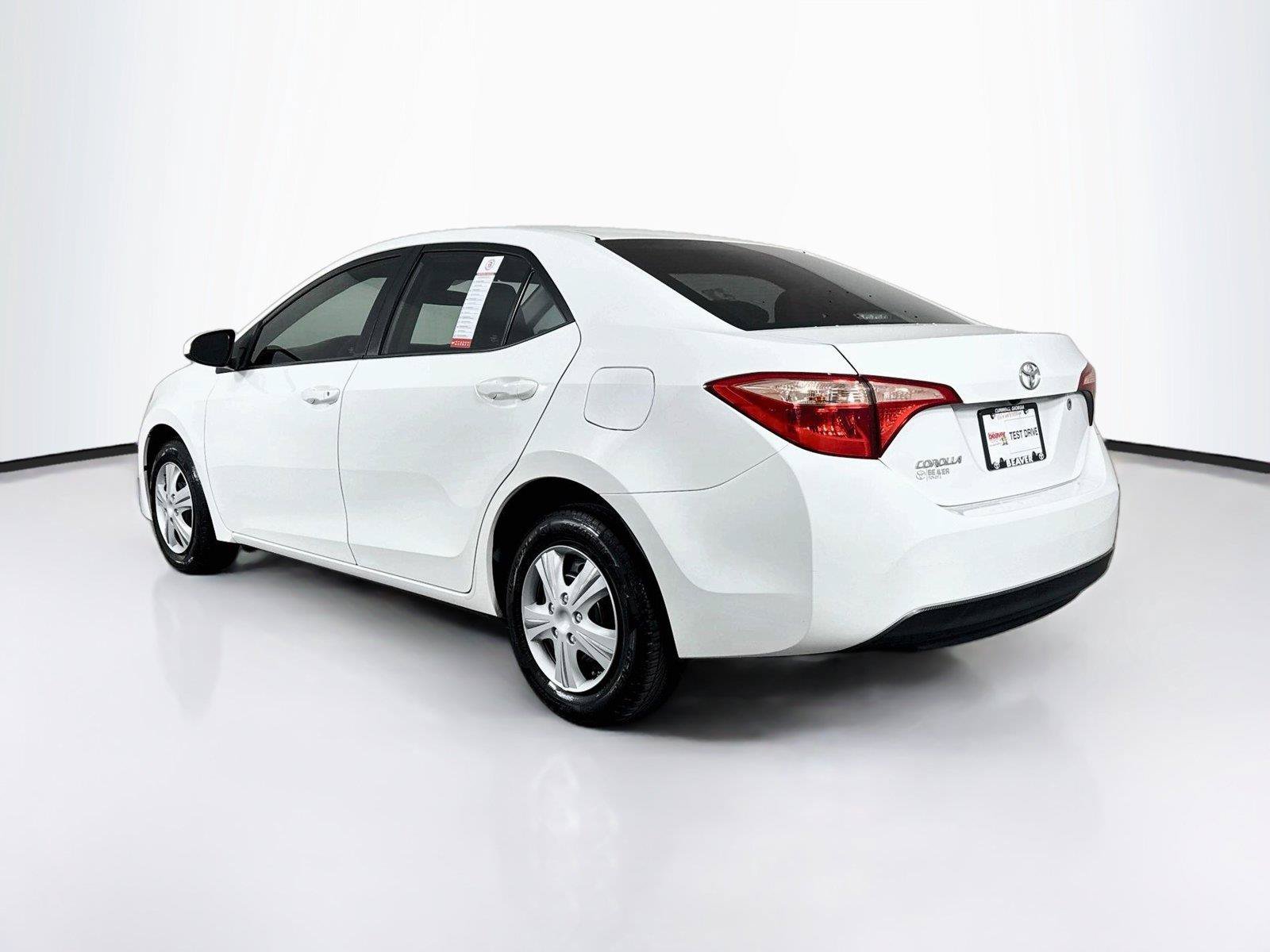 Used 2018 Toyota Corolla L FWD image 11