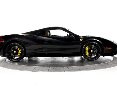 Used 2018 Ferrari 488 Spider RWD image 13