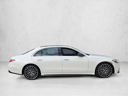 Used 2022 Mercedes-Benz S 580 4MATIC Sedan image 4