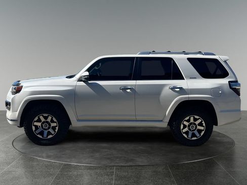 Used 2023 Toyota 4Runner Limited AWD/4WD image 6