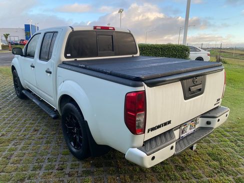 Used 2020 Nissan Frontier SV w/ Midnight Edition Floor Mats image 5