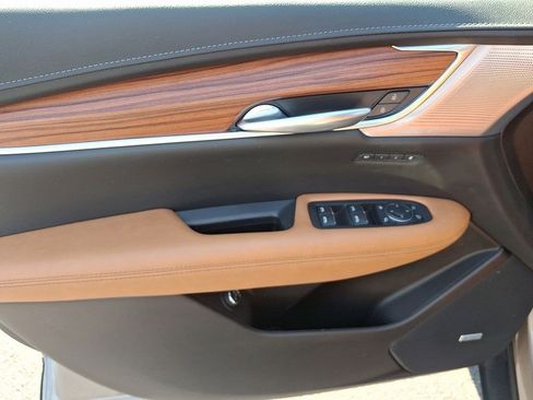 Certified 2023 Cadillac XT5 Premium Luxury AWD/4WD image 13
