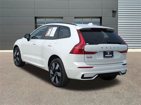 Used 2025 Volvo XC60 T8 Ultra w/ Protection Package Premier image 5