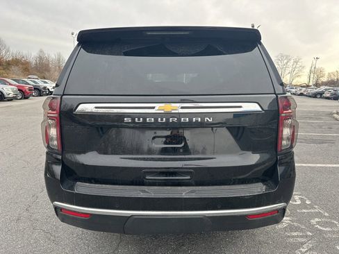Used 2023 Chevrolet Suburban LS image 6