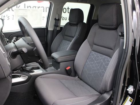 New 2026 Nissan Frontier SV w/ SV Convenience Package RWD image 12