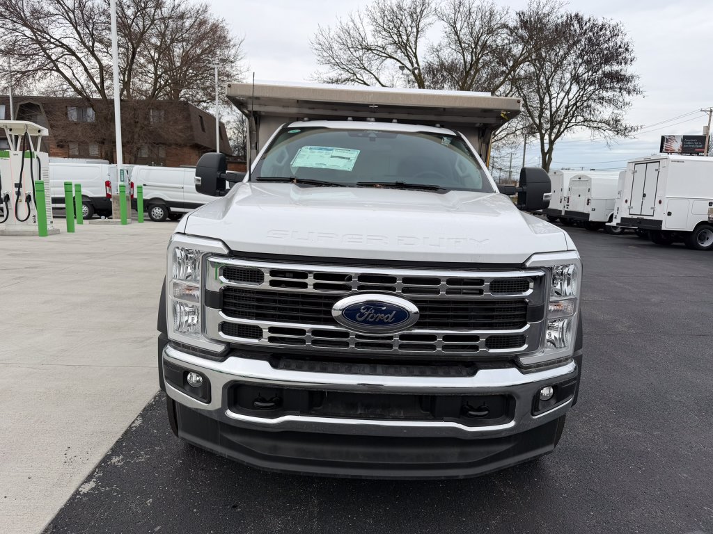New 2024 Ford F550 4x4 Regular Cab Super Duty image 2