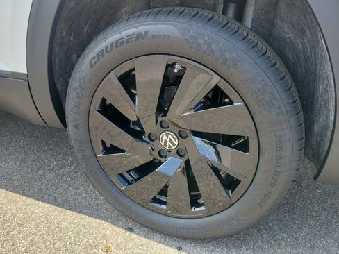New 2026 Volkswagen Atlas SE AWD/4WD image 25
