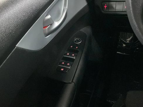 Used 2023 Kia Forte LXS FWD image 16