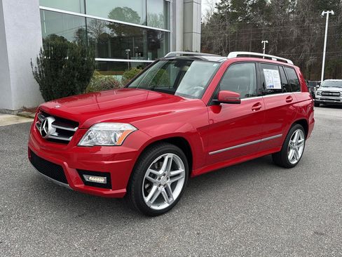 Used 2011 Mercedes-Benz GLK 350 4MATIC image 2