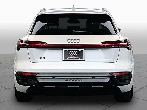 Used 2024 Audi Q8 e-tron Premium Plus AWD/4WD image 4