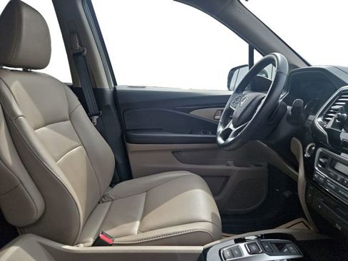 Used 2020 Honda Pilot Touring image 16