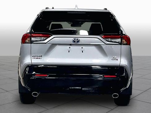 Used 2023 Toyota RAV4 SE w/ Weather & Moonroof Package AWD/4WD image 5