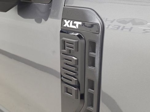 Used 2023 Ford F250 XLT w/ XLT Premium Package AWD/4WD image 61