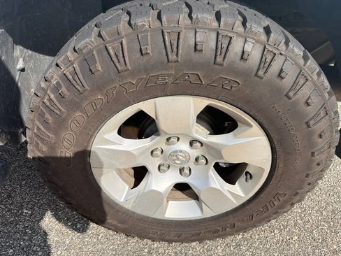 Used 2020 RAM 1500 Big Horn AWD/4WD image 5