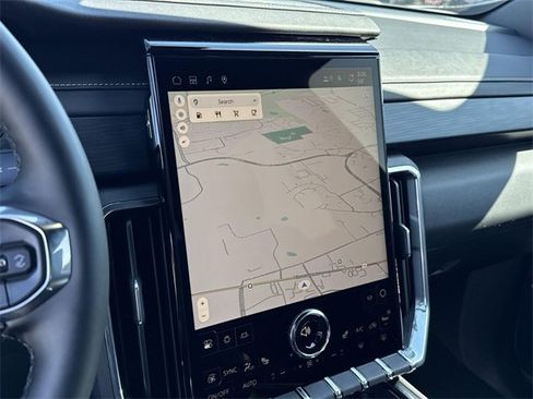 New 2025 GMC Acadia Elevation image 20