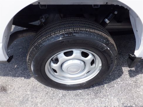 Used 2021 Ford F150 XL RWD image 9