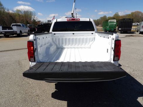 Used 2023 Chevrolet Colorado W/T image 45