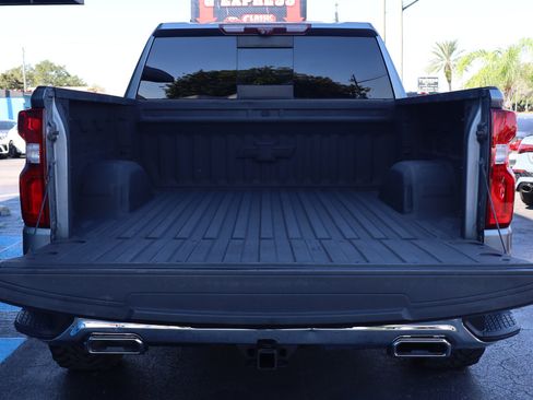 Used 2020 Chevrolet Silverado 1500 LTZ w/ LTZ Premium Package image 17