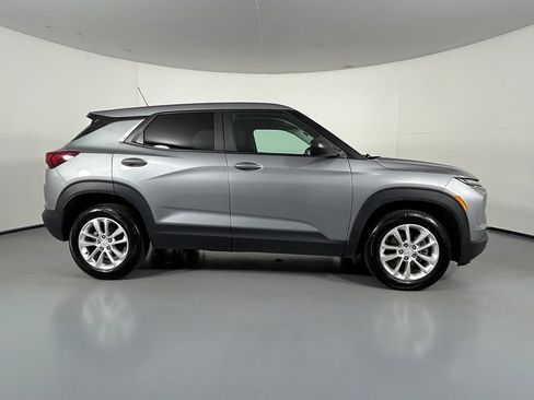 Used 2024 Chevrolet TrailBlazer LS AWD/4WD image 8