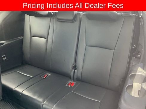 Used 2023 Toyota Highlander Limited AWD/4WD image 15
