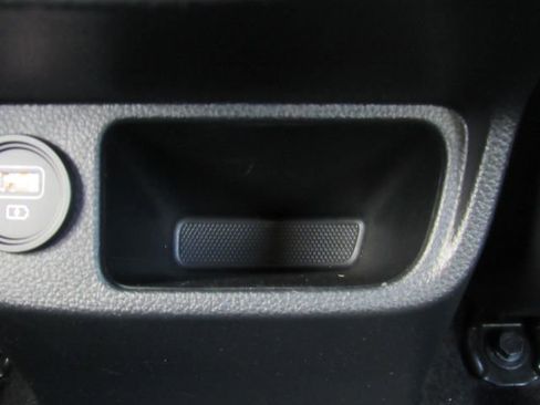 Used 2021 Kia Seltos SX image 28