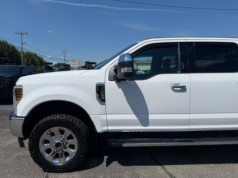 Used 2019 Ford F250 Lariat w/ Chrome Package AWD/4WD image 6