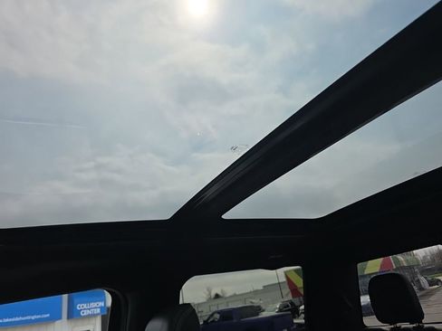 Used 2017 Ford F250 Platinum w/ Platinum Ultimate Package image 30