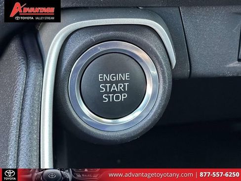 Certified 2025 Toyota Grand Highlander AWD image 32