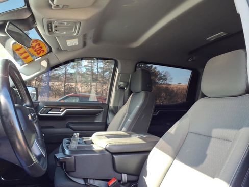 Used 2023 Chevrolet Silverado 1500 LT image 10