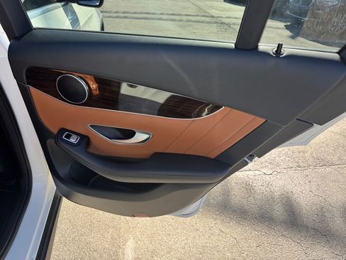 Used 2022 Mercedes-Benz GLC 300 image 23