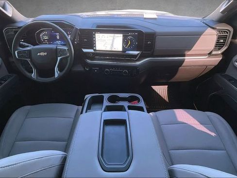 Used 2026 Chevrolet Silverado 1500 LT image 15