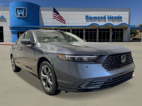 New 2026 Honda Accord EX-L image 9