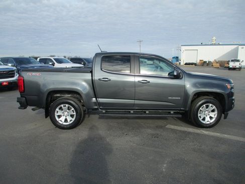 Used 2016 Chevrolet Colorado LT w/ LT Convenience Package image 3