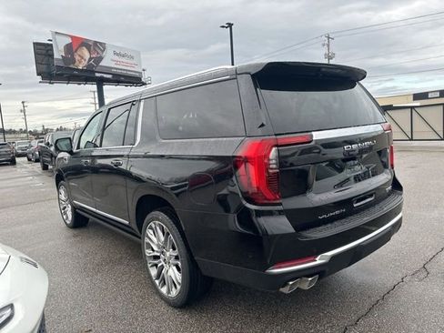New 2026 GMC Yukon XL Denali w/ Denali Reserve Package AWD/4WD image 11