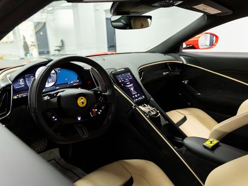 Used 2022 Ferrari Roma image 34