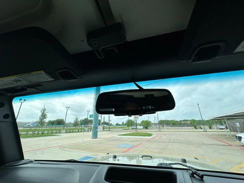 Used 2018 Jeep Wrangler Unlimited Sport image 24