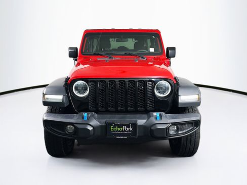 Used 2023 Jeep Wrangler Unlimited image 2
