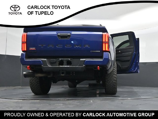 Used 2025 Toyota Tacoma TRD Off-Road AWD/4WD image 73