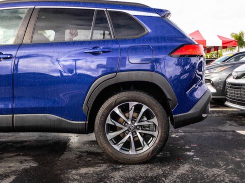 Certified 2022 Toyota Corolla Cross XLE image 6