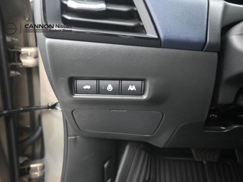New 2026 Nissan Sentra SL FWD image 15