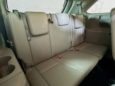 Used 2018 Toyota Highlander XLE image 26