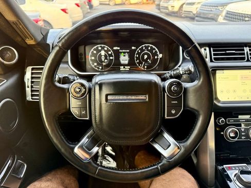 Used 2017 Land Rover Range Rover HSE image 21