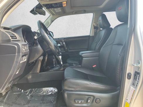 Used 2023 Toyota 4Runner TRD Off-Road Premium w/ Moonroof Package AWD/4WD image 11