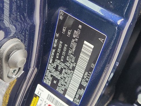 Certified 2022 Toyota Highlander XLE image 28